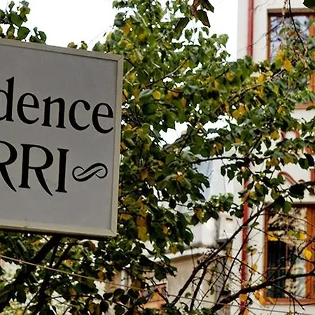 Hotel de apartamente Pirri Bucureşti